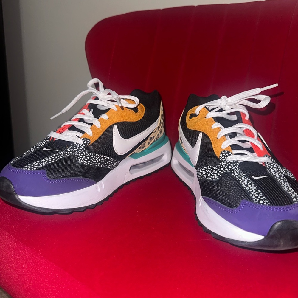 Nike Air Max Dawn SE Safari Animal Size 10.5 Sneakers
